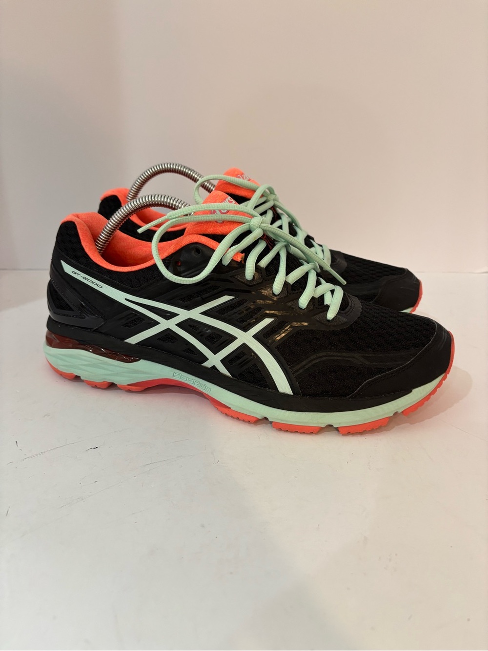 ASICS GT 2000 size 11.5
